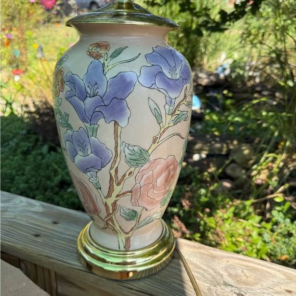 VTG hand painted Chinoiserie pink cream  /Flower Ginger Jar ceramic Lamp/1980s - Picture 1 of 12